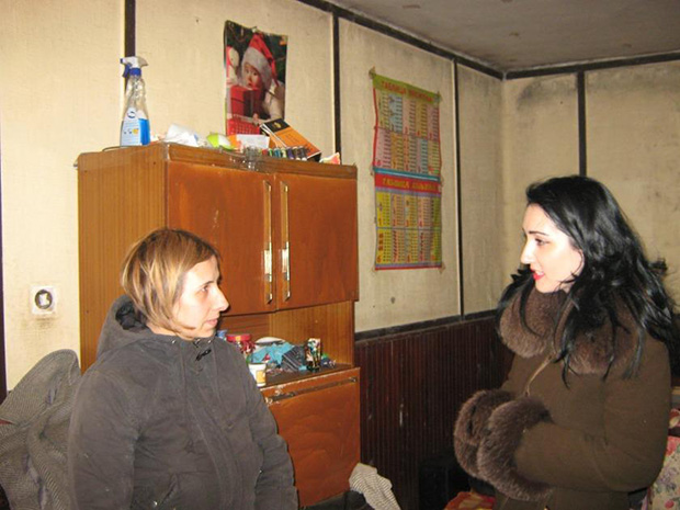 http://radiomagnum.rs/wp-content/uploads/2016/03/Zene-SNS-a-u-Grljanu_6.jpg