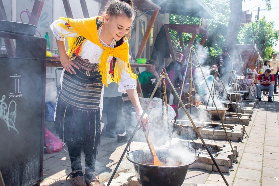 Ова слика има празан alt атрибут; име њене датотеке је Uskrs-Zajecae-2024.-17.jpg