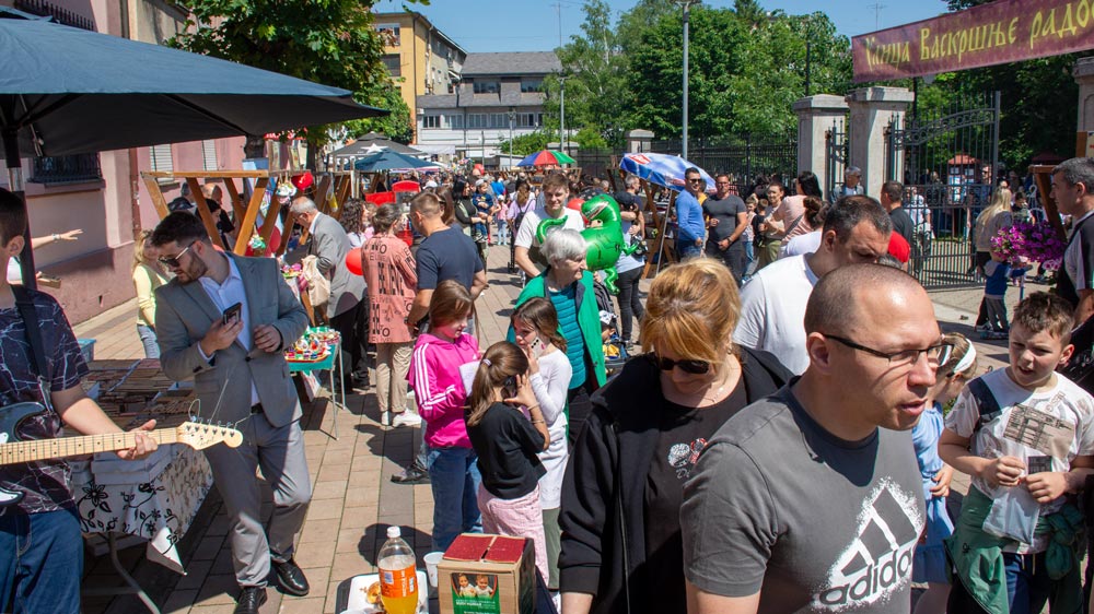 Ова слика има празан alt атрибут; име њене датотеке је Uskrs-Zajecae-2024.-3.jpg